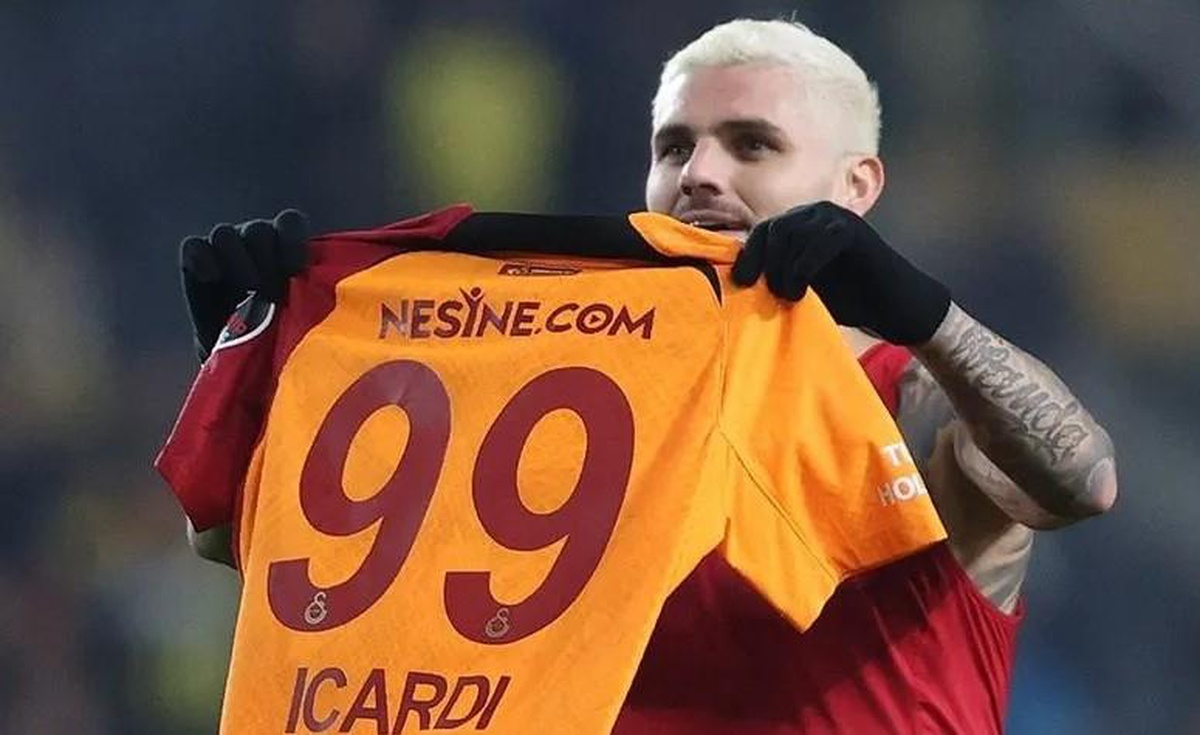 Icardi Galatasaray döndü mü, Icardi Galatasaray'a katılacak mı, Icardi İstanbul'a saat kaçta inecek, uçak takip kodu var mı?