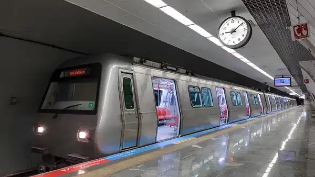 13 Ekim (bugün) metro kaça kadar açık, Marmaray seferleri değişti mi? Galatasaray-Barcelona maçı ulaşım rehberi açıklandı