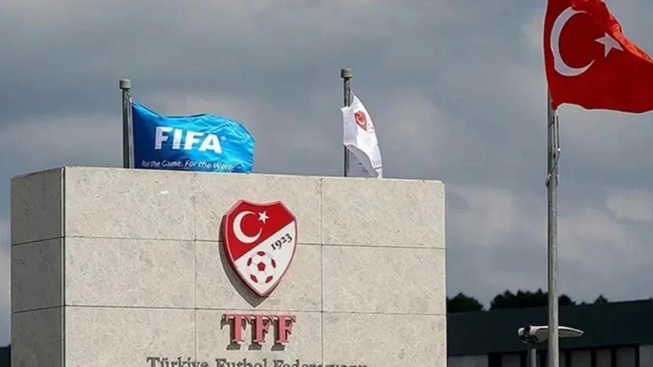 Türk Futbolunda Deprem! Maçlar Ertelenecek mi?