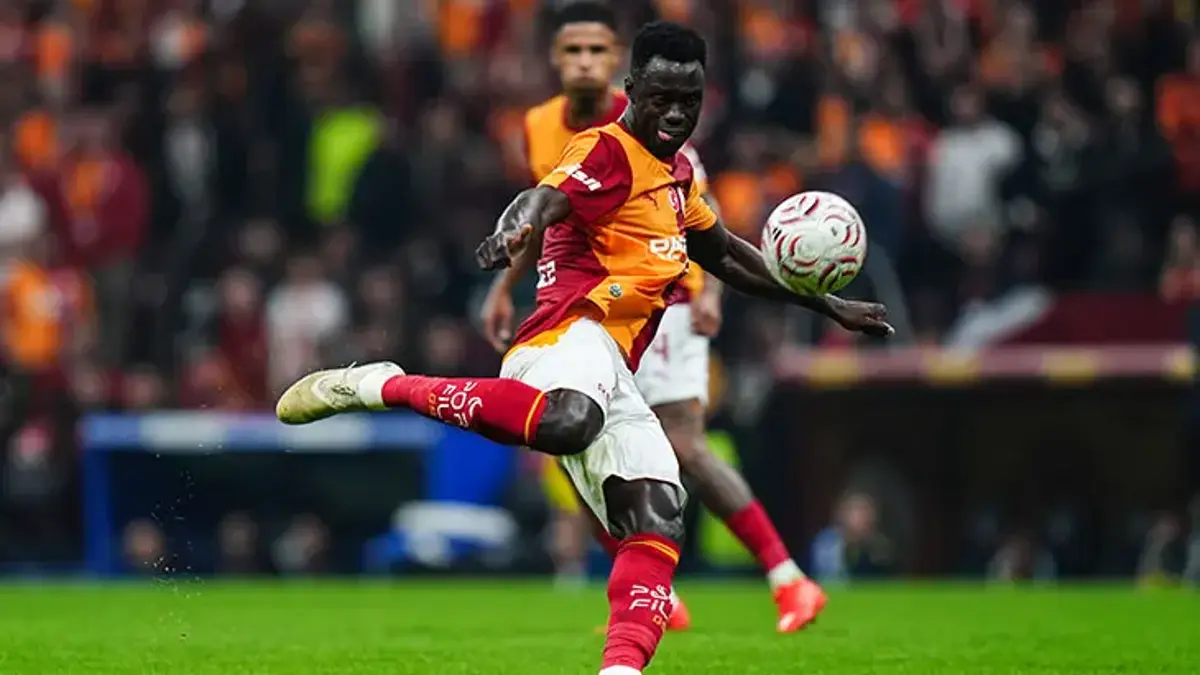 Galatasaray'ın derbi zaferi Kolombiya'da manşet oldu: Galibiyetin gizli kahramanı Davinson Sanchez
