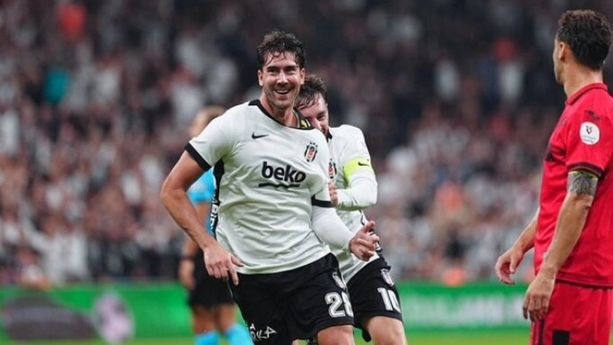 Pavlovic’ten Vlahovic Açıklaması: Beşiktaş Tercihinde Italiano Etkisi