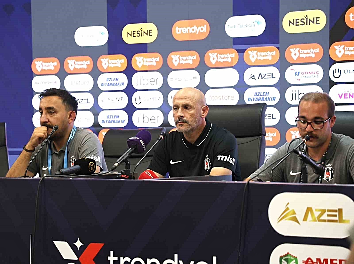 Italiano, Beşiktaş'ın Amed Sportif'e 3-2 yenildiği maçta ilk yarıyı eleştirdi