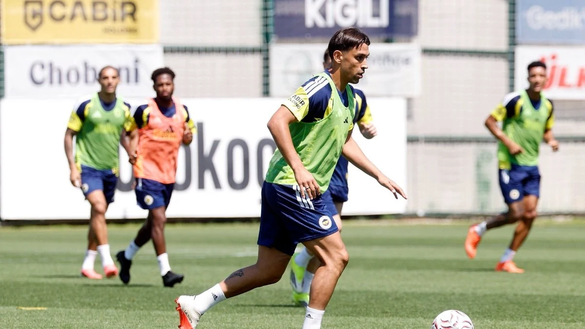 Fenerbahçe, Sturm Graz maçının hazırlıklarına ara vermeden başladı