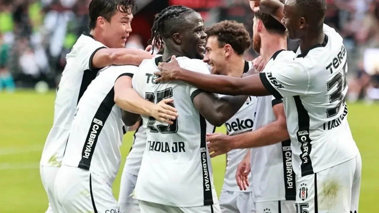 Beşiktaş'ın UEFA Avrupa Ligi Play-off'taki Muhtemel Rakibi Belli Oldu
