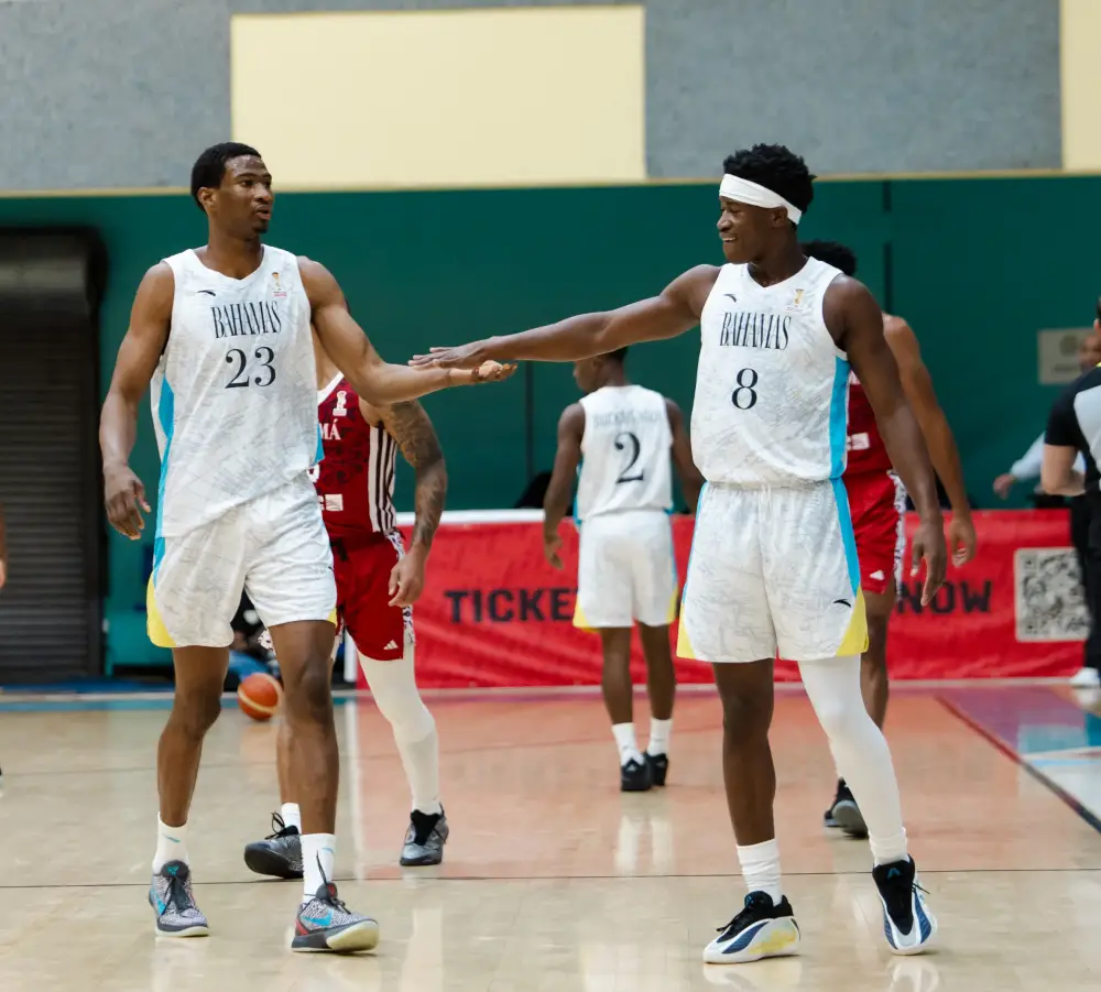 Kai Jones’tan double double ve blok partisi
