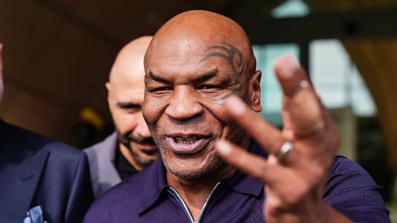 Mike Tyson’a Fenerbahçe-Galatasaray derbisi soruldu: Cevabı herkesi şaşırttı