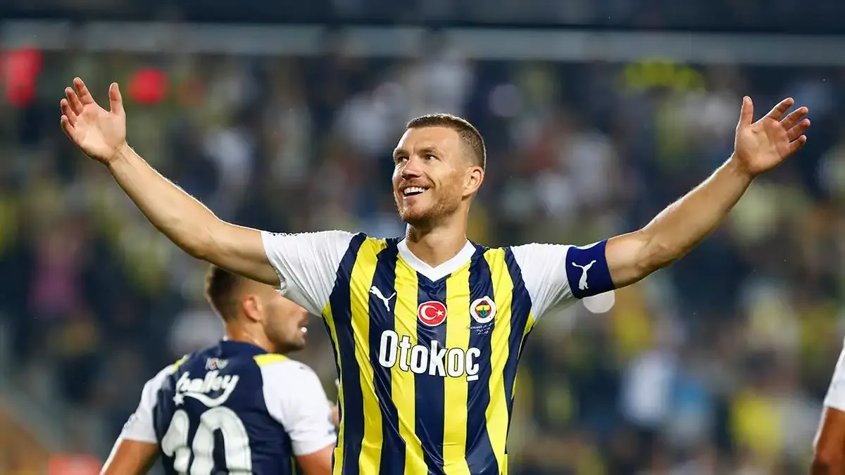 Fenerbahçe’den son milli maçına çıkacak Dzeko’ya mesaj: "Bir ülkenin gururu"