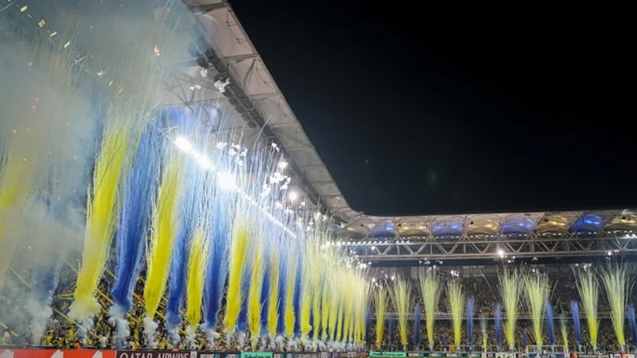 Lyon maçı öncesi Fenerbahçe taraftarından unutulmaz şov
