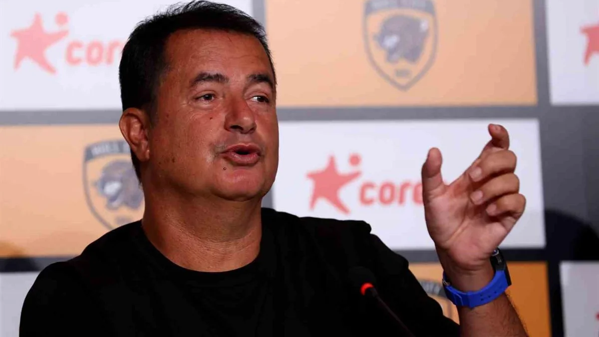 İstanbul'da Hull City Başkanı Acun Ilıcalı, Türkiye'deki transfer durumuyla ilgili açıklamalarda bulundu.
