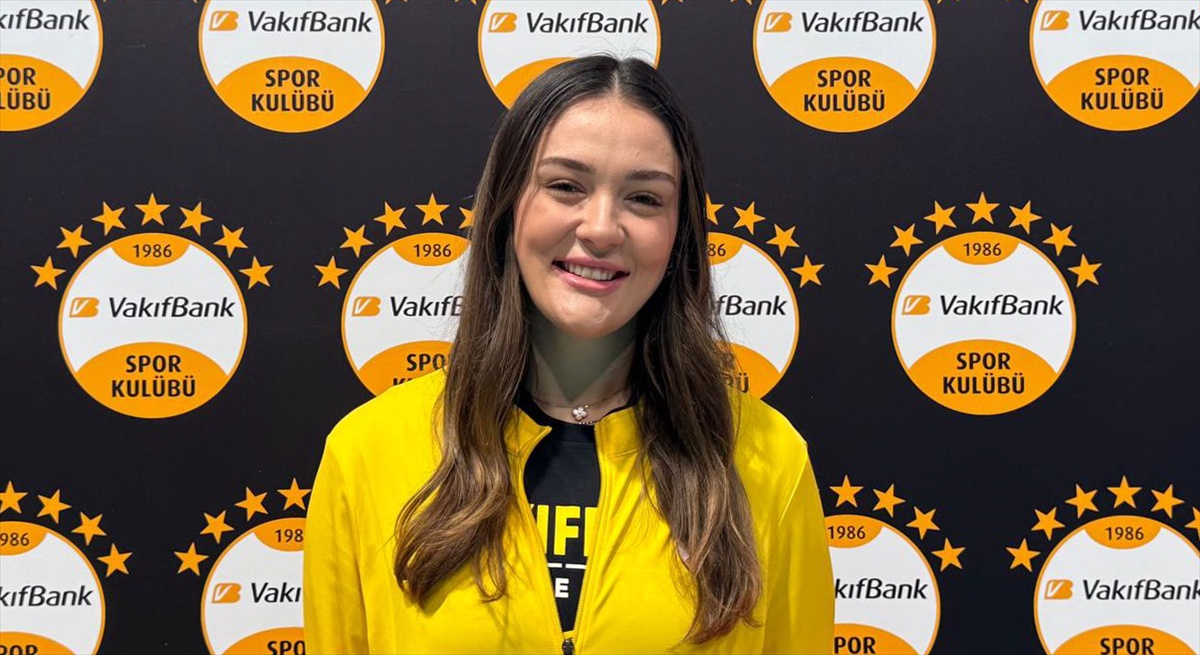 VakıfBank kaptanı Zehra Güneş, sezona kupayla başlamanın motivasyon olduğunu söyledi