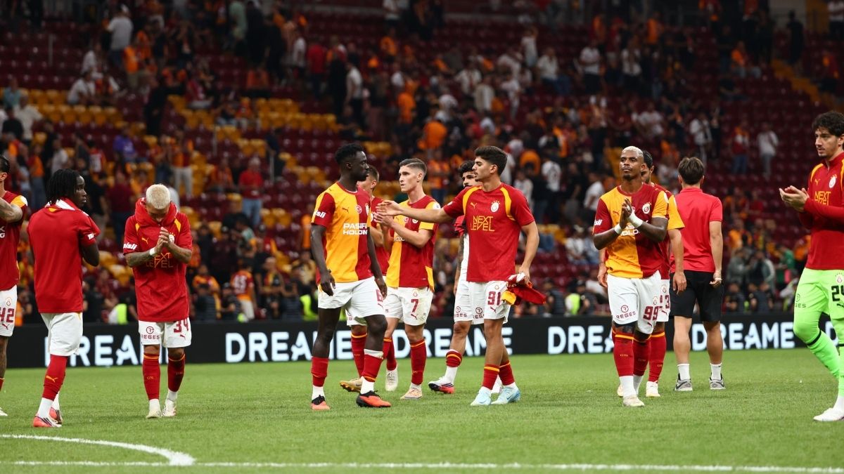 Açılış maçında gol düellosu: Galatasaray geriye düştüğü maçta Çorum FK ile yenişemedi
