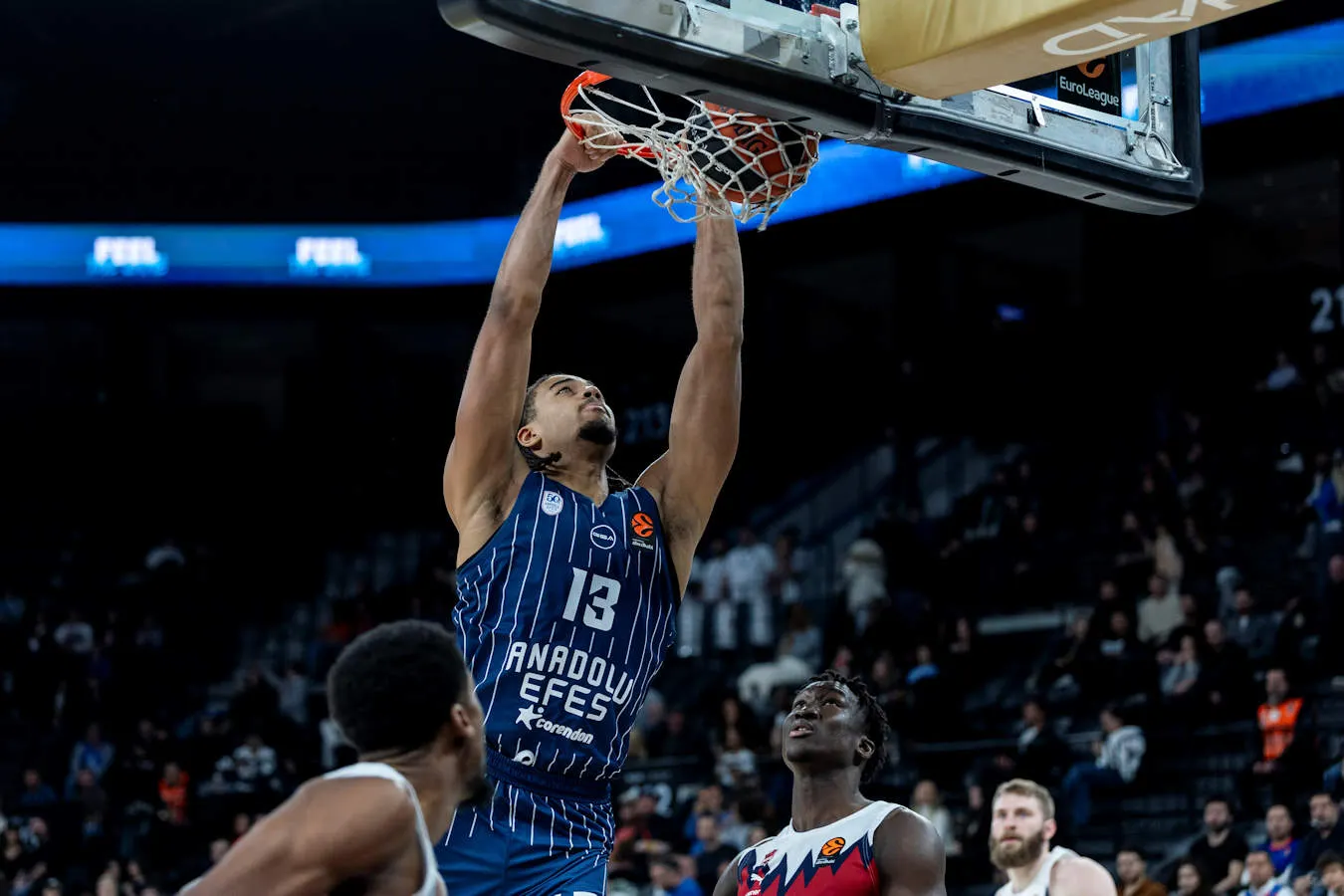 Anadolu Efes’in uzunu, NCAA iznini aldı