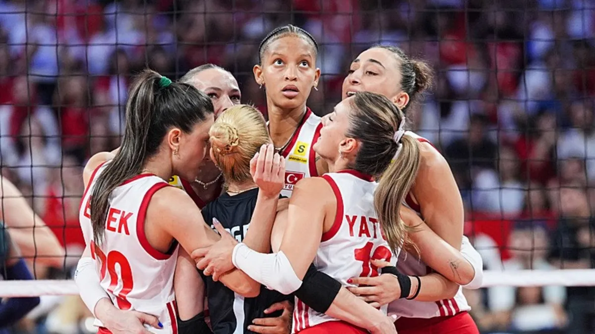 İtalya-Türkiye | CANLI (CEV Kadınlar Avrupa Voleybol Şampiyonası finali)