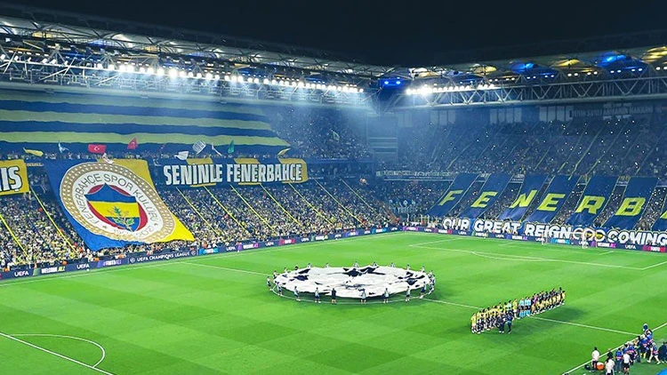 Fenerbahçe Şampiyonlar Ligi'ne Roma karşısında başlıyor: Sarı-lacivertliler Devler Ligi'nde geçmişte ne yaptı?