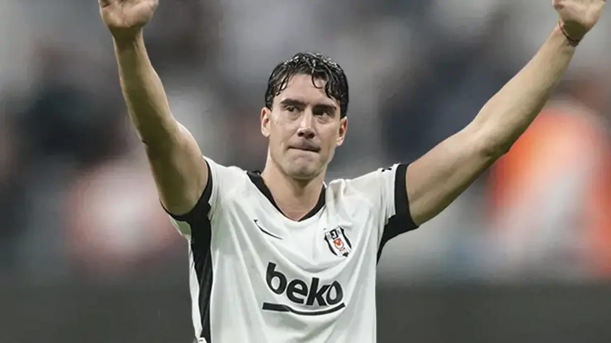 Beşiktaş'ta Dusan Vlahovic ilk kez sahne aldı! Taraftarlardan büyük ilgi