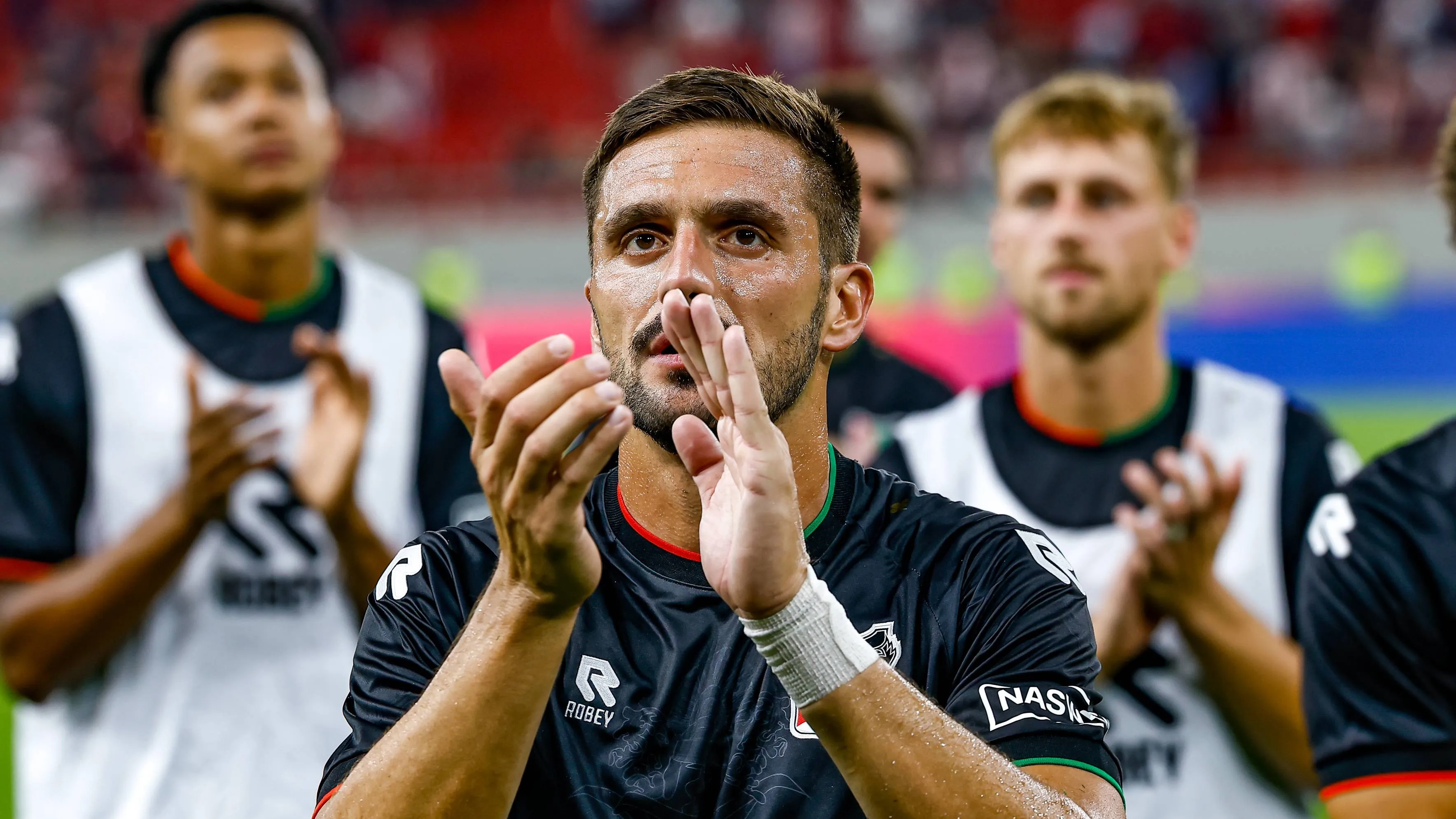 Dick Schreuder, Olympiakos’a karşı Şampiyonlar Ligi rövanşında NEC için oldukça hücumcu bir ilk 11 tercih ediyor
