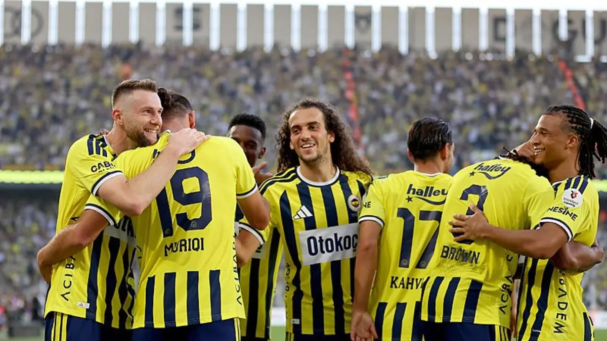 Fenerbahçe’de teknik heyeti şoke eden sakatlık! Kadrodan çıkartıldı