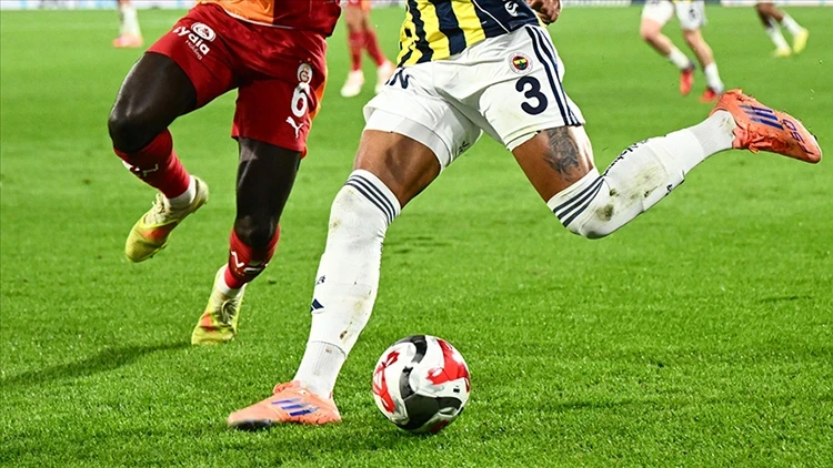 Galatasaray – Fenerbahçe derbisinin tarihi değişebilir!