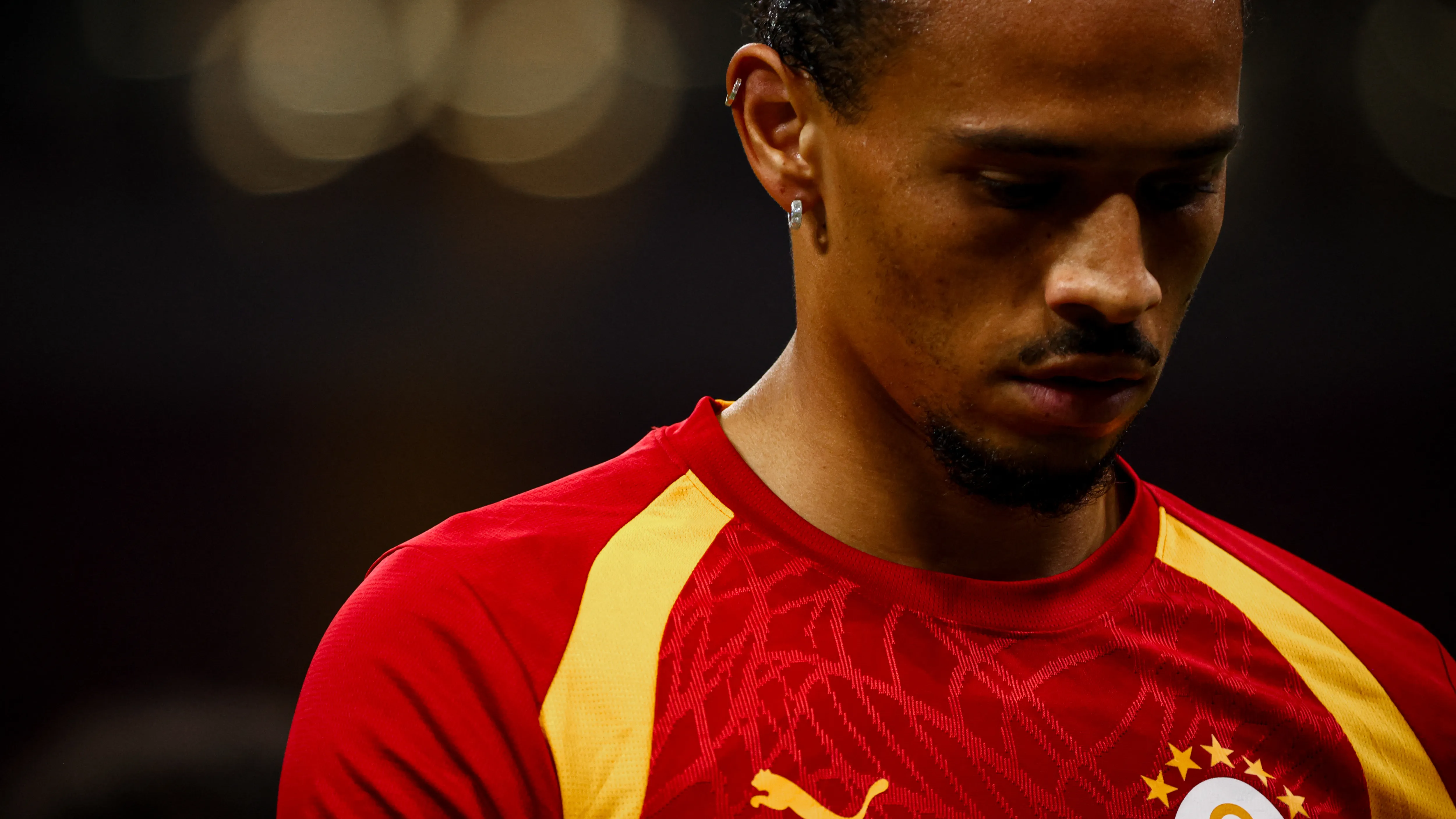Ayrılmak mı istiyor? Leroy Sane, Galatasaray’daki forma sürelerinden anlaşılan o ki memnun değil | Goal.com Türkçe