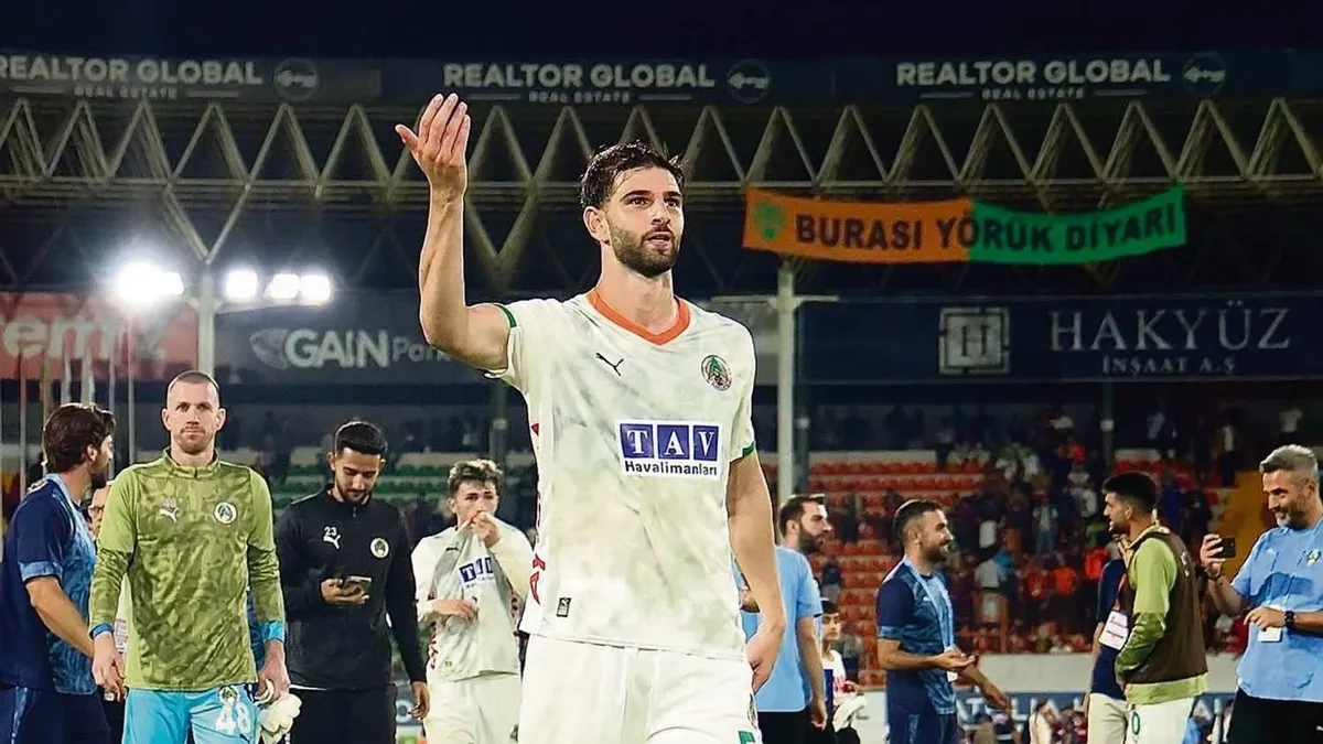 Fenerbahçe’den stoper hamlesi! İşte Ümit Akdağ için istenen bonservis