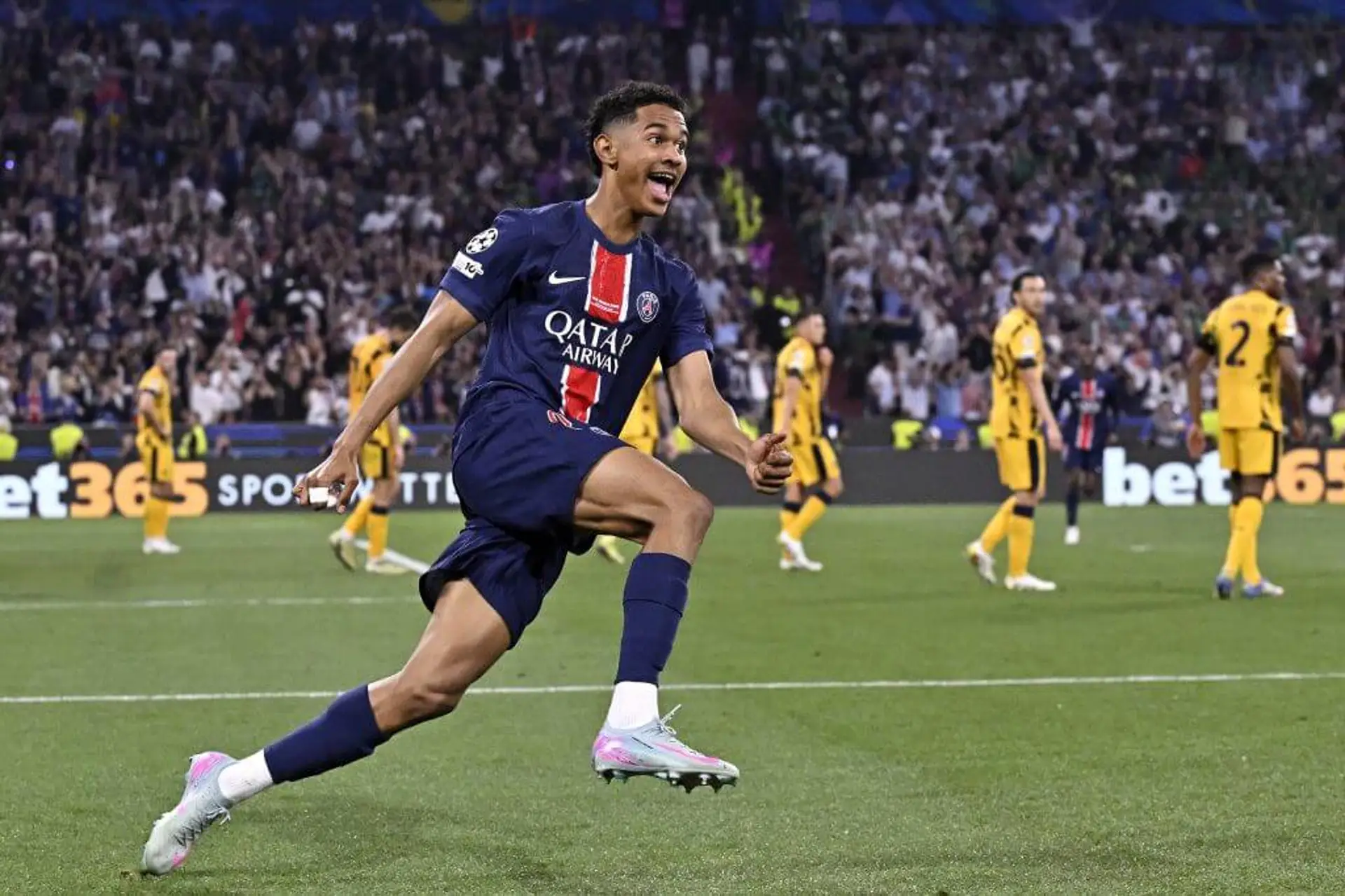 Ligue 1’de hafta sonu raporu: PSG zirveye çıktı, Marsilya’dan gol şov!