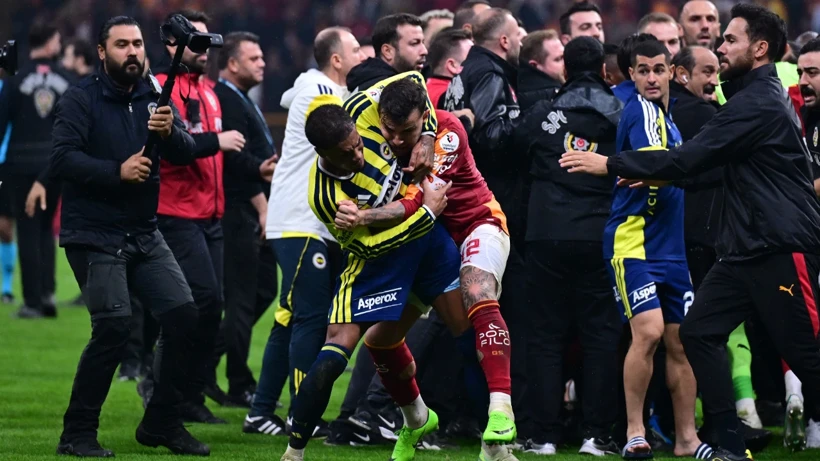 Galatasaray-Fenerbahçe derbisinin ardından iki yıldıza ağır ceza ihtimali