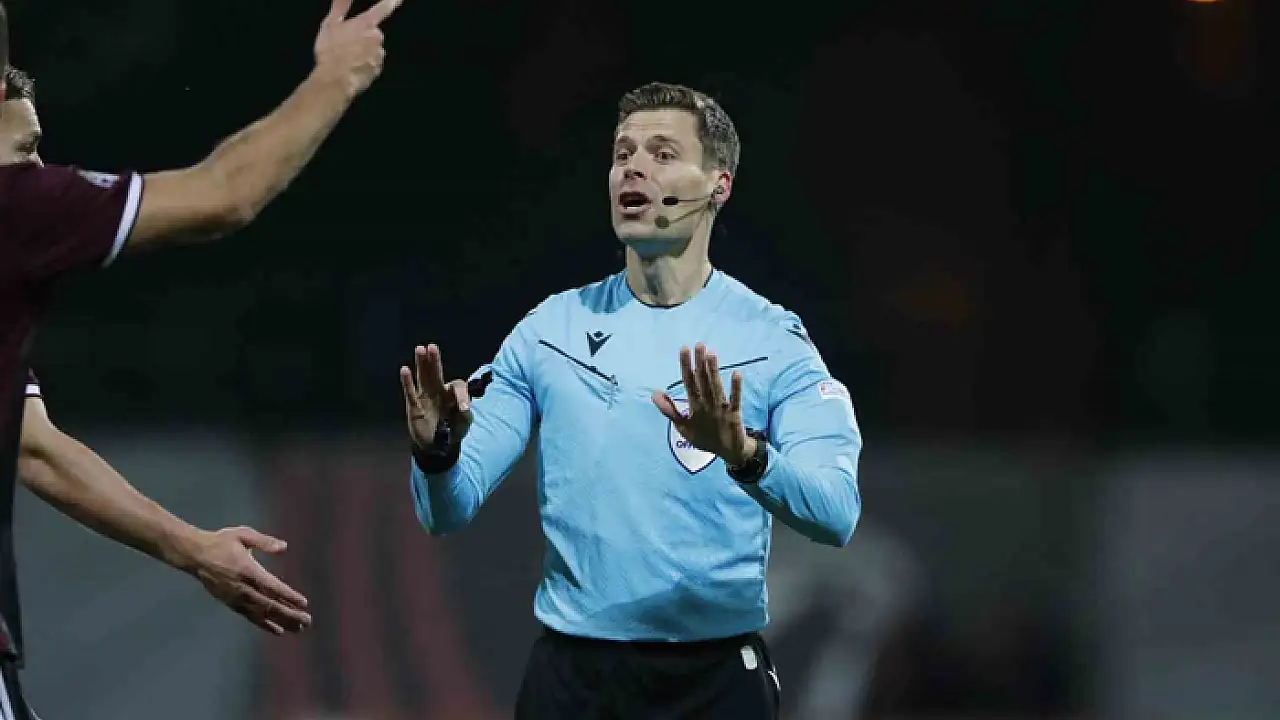 Beşiktaş - Hradec Kralove maçını Urs Schnyder yönetecek