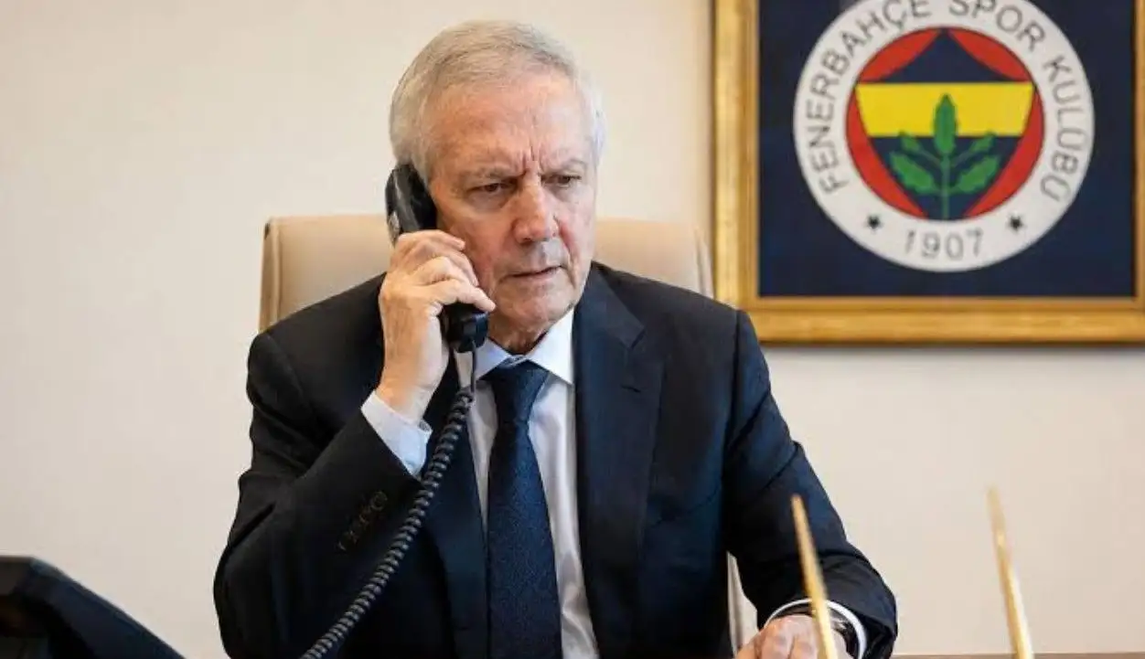 Teknik direktör arayışına başlayan Fenerbahçe'de yerli hoca adayıyla telefon görüşmesi yapıldı