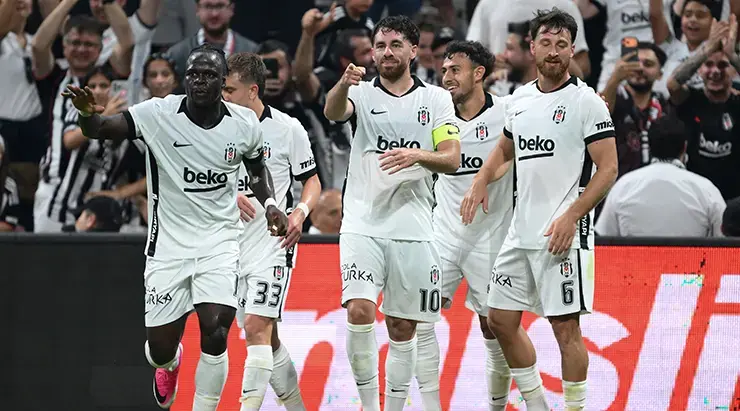 Beşiktaş'ta Vincenzo Italiano'dan Avrupa Ligi öncesi ilk 11 kararı! - Beşiktaş - Spor Haberleri