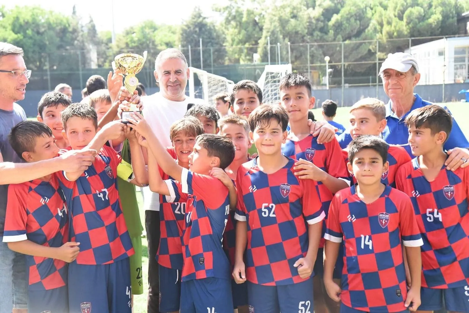 30 Ağustos turnuvasında şampiyon Akhisar Yıldırımspor oldu