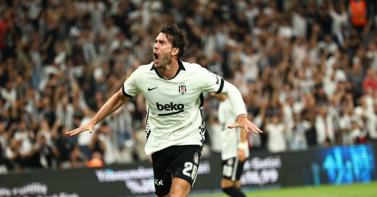 Dusan Vlahovic'ten Orkun Kökçü'ye övgü