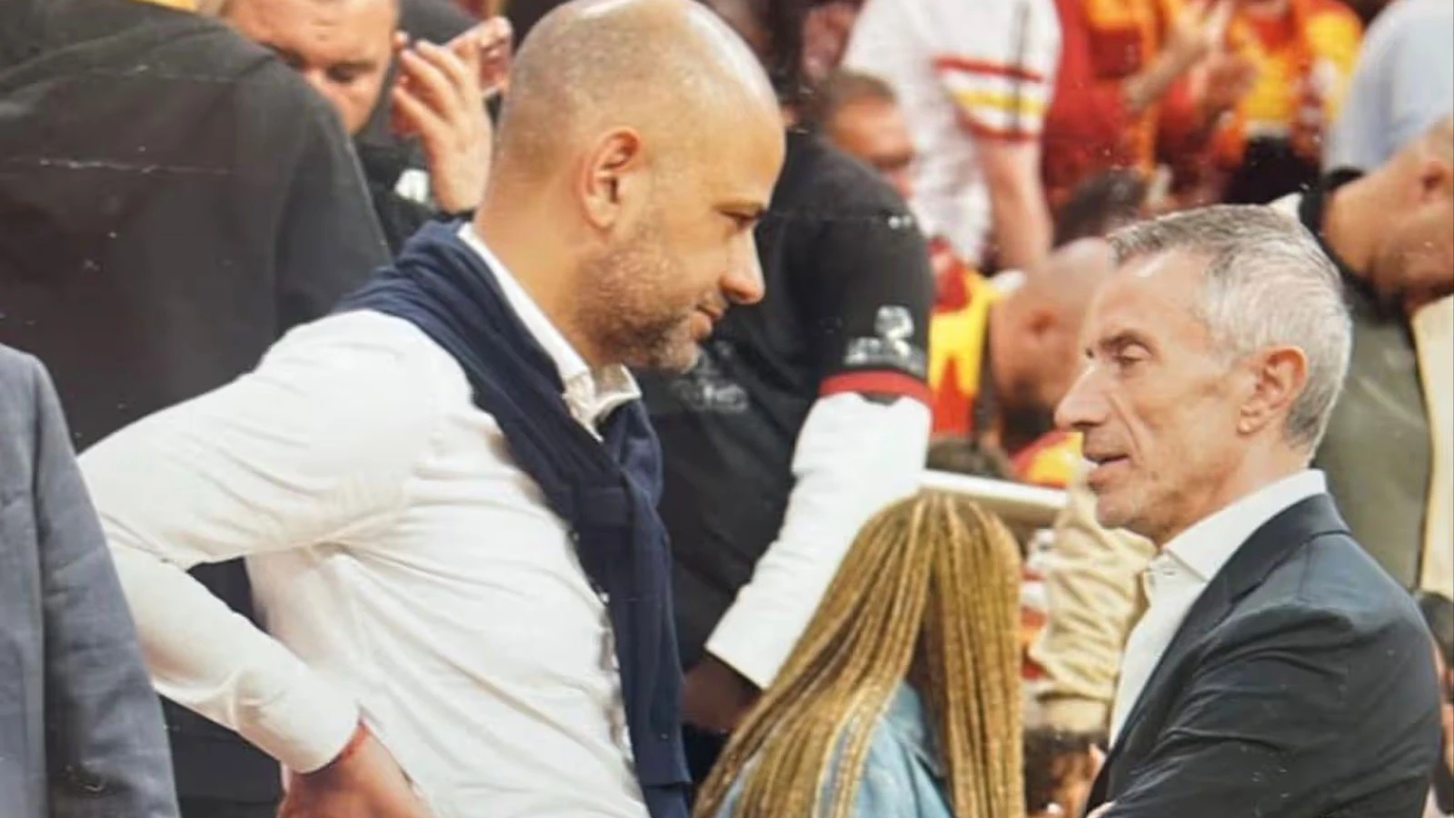 Galatasaray-Fenerbahçe derbisini izleyen Andrea Berta, Victor Osimhen'i istedi