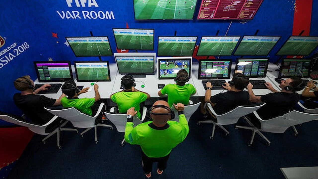 UEFA’dan VAR düzenlemesi: Müdahale alanı daralıyor