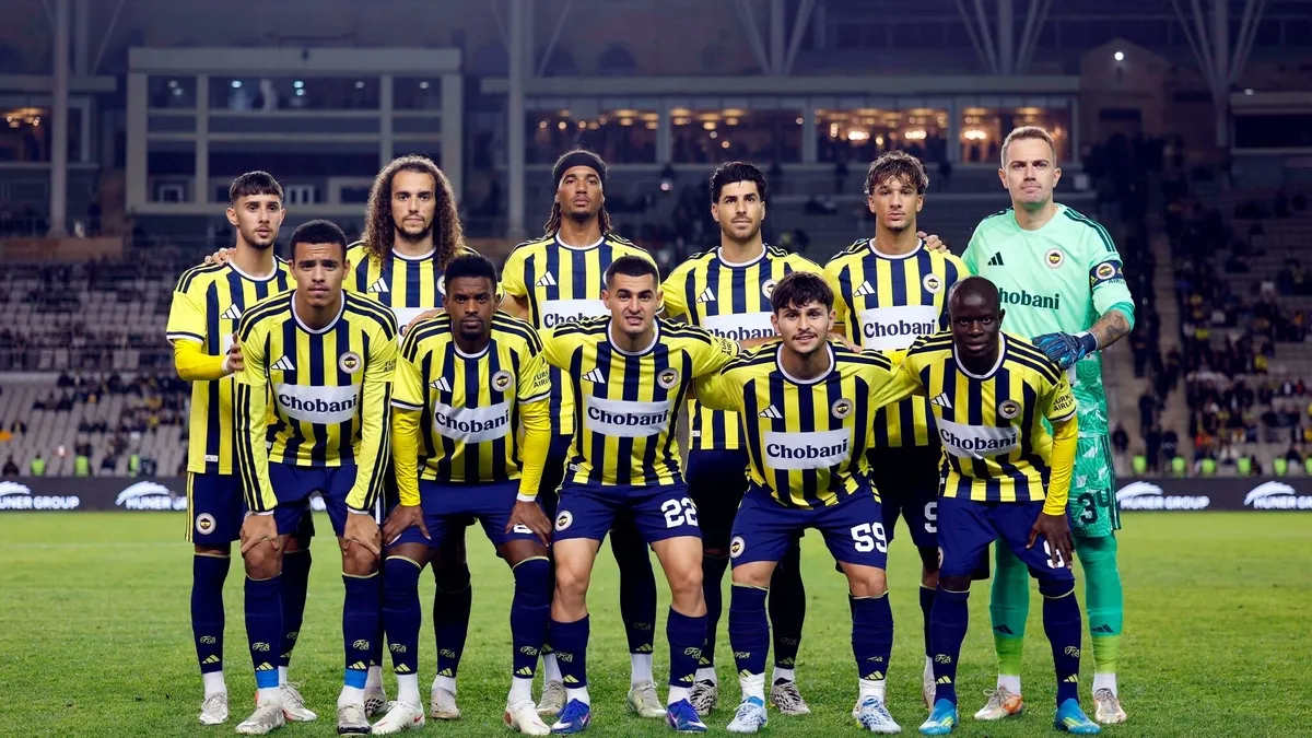 N’Golo Kante golünü attı namazını kıldı: Fenerbahçe taraftarından övgü