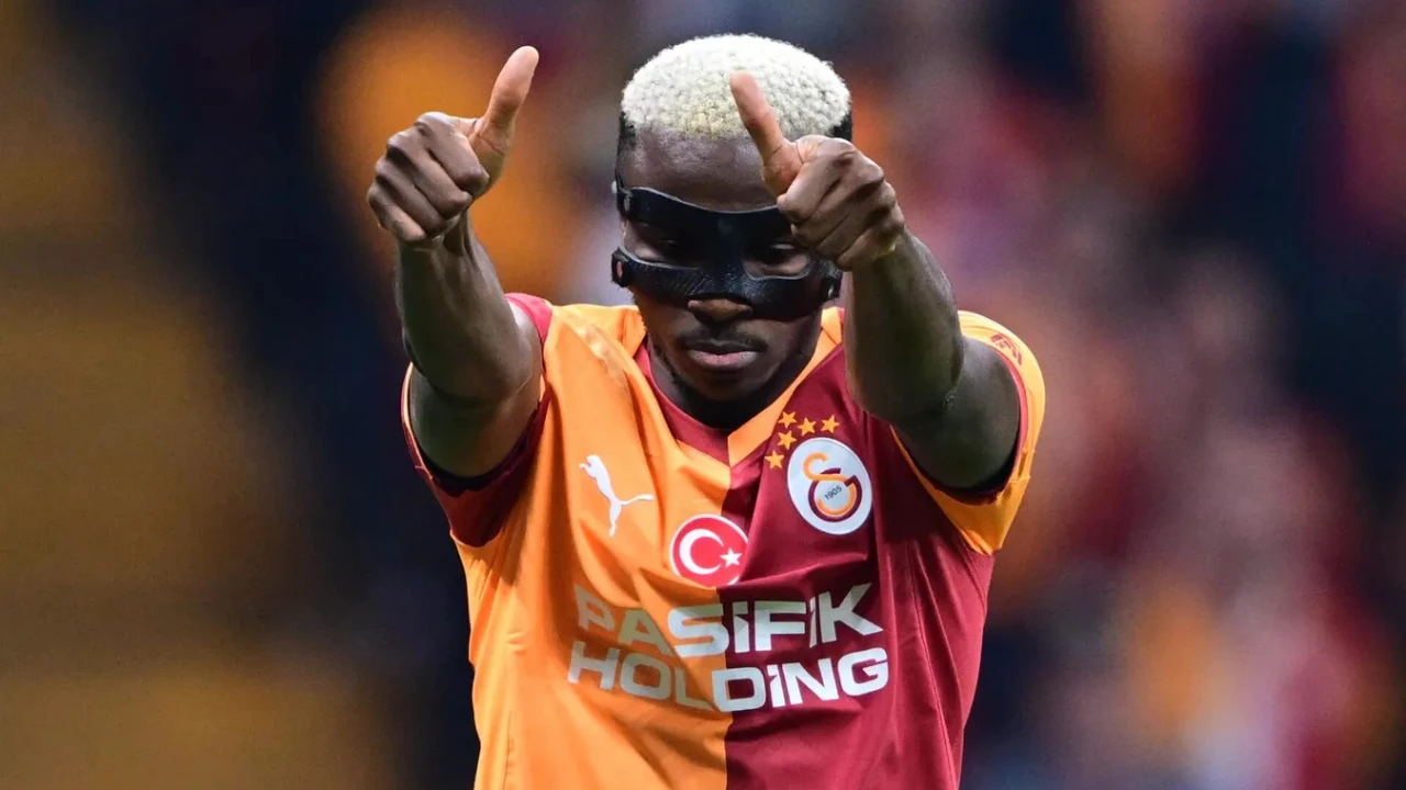 Galatasaray'da Osimhen şoku! Yıldız golcü kaç hafta yok?