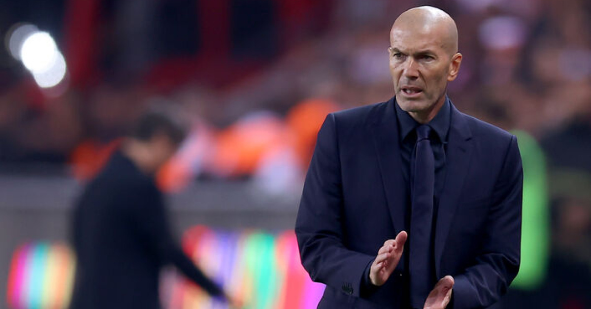 Fransa'da Zinedine Zidane: Türkiye'de oynamak kolay değil