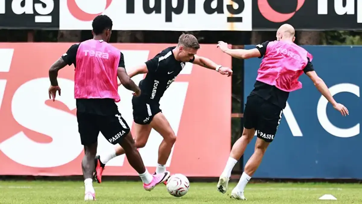 Beşiktaş Hradec Kralove hazırlıklarına başladı