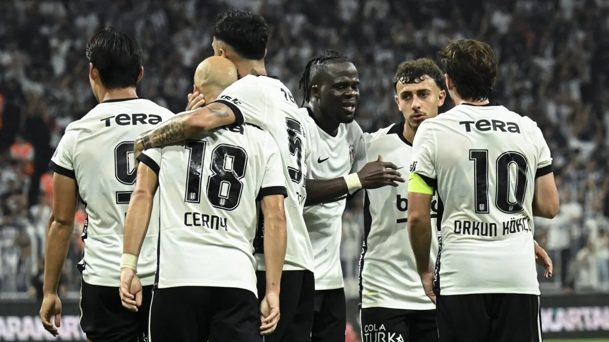 Beşiktaş'ın Avrupa maçına yurt dışı kararı!