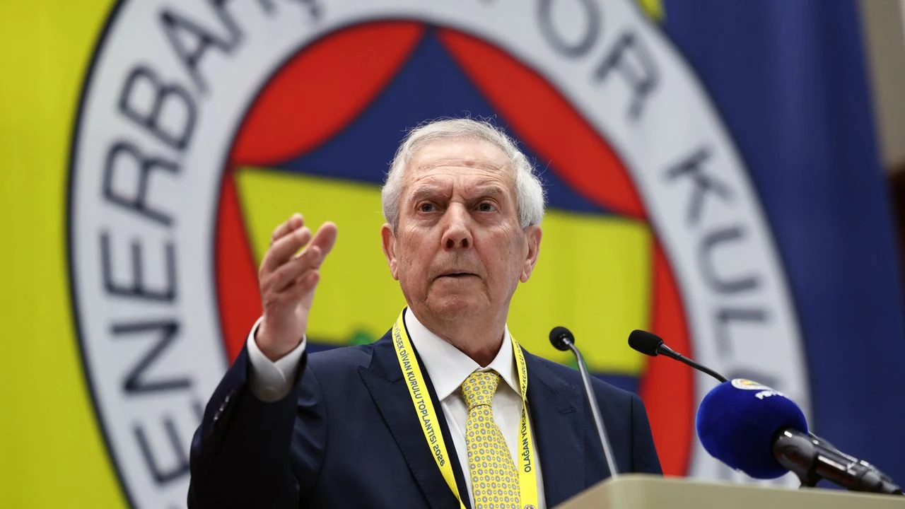 "Her şeyimi ortaya koyacağım ve Fenerbahçe'yi şampiyon yapacağım"