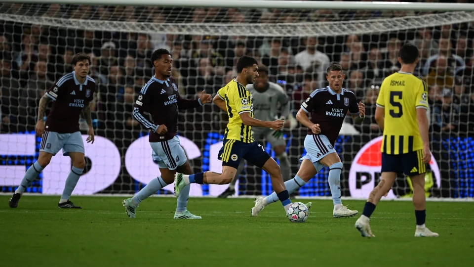 Fenerbahçe'ye usta yorumcudan dev tavsiye: Ayağa kalkma reçetesini açıkladı | Futbol Haberleri