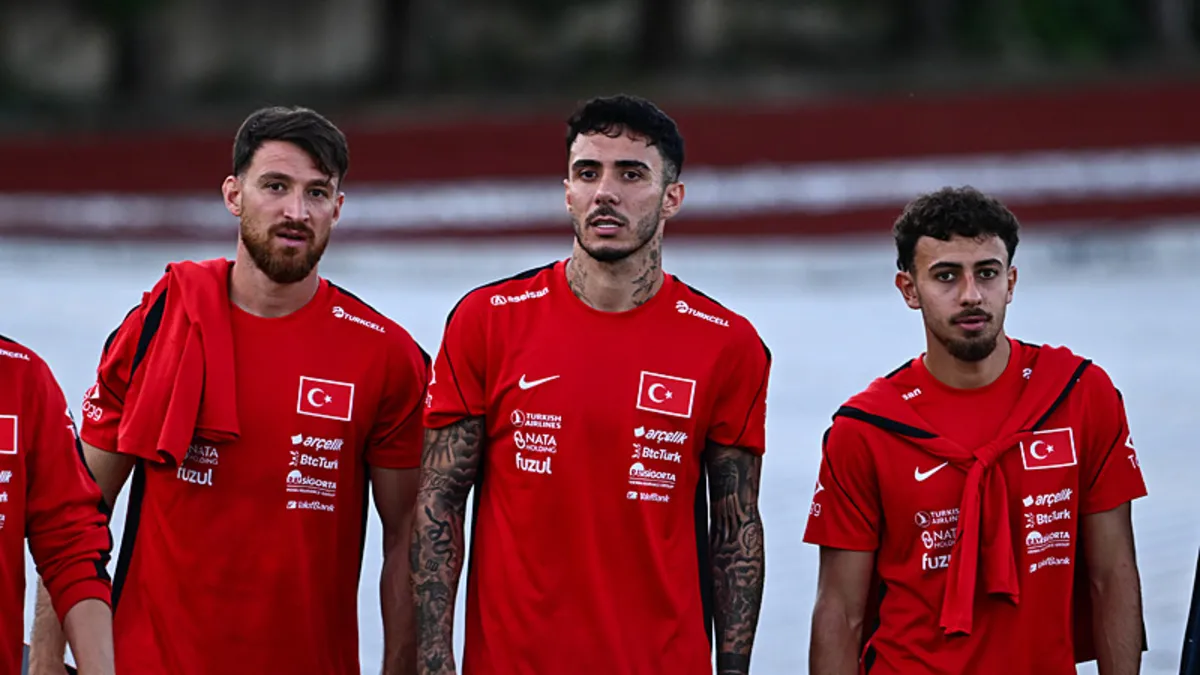 A Milli Futbol Takımı'nda sakatlık! Antrenmanı yarıda bıraktı