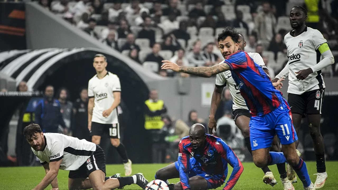 Dwight McNeil'den Beşiktaş taraftarına övgü: 'Oynadığım en iyi atmosferlerden biriydi'