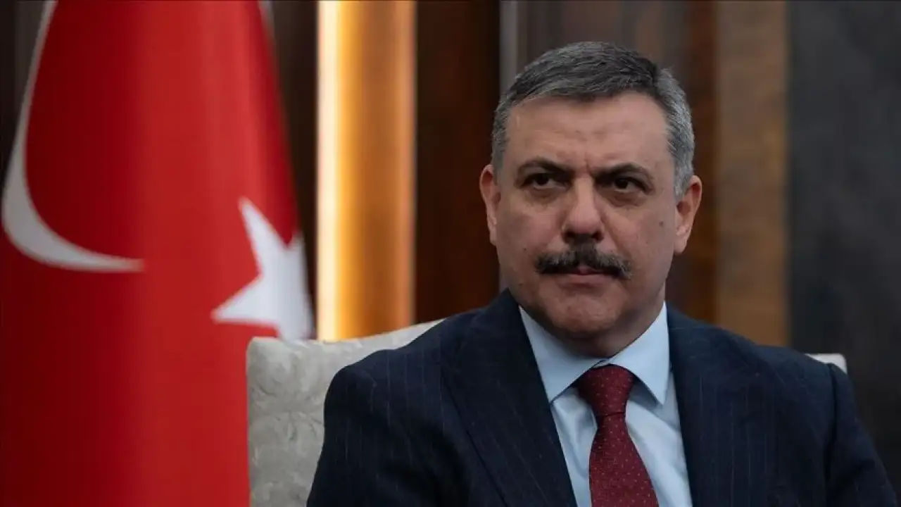 Bakan Çiftçi'den Gençlerbirliği-Fenerbahçe maçındaki polise teşekkür! "Holiganizme asla geçit vermeyeceğiz"