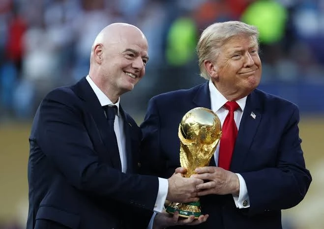 UEFA, AFC ve CONCACAF, futbolu 'kurtarmak' için bir plan öneriyor.