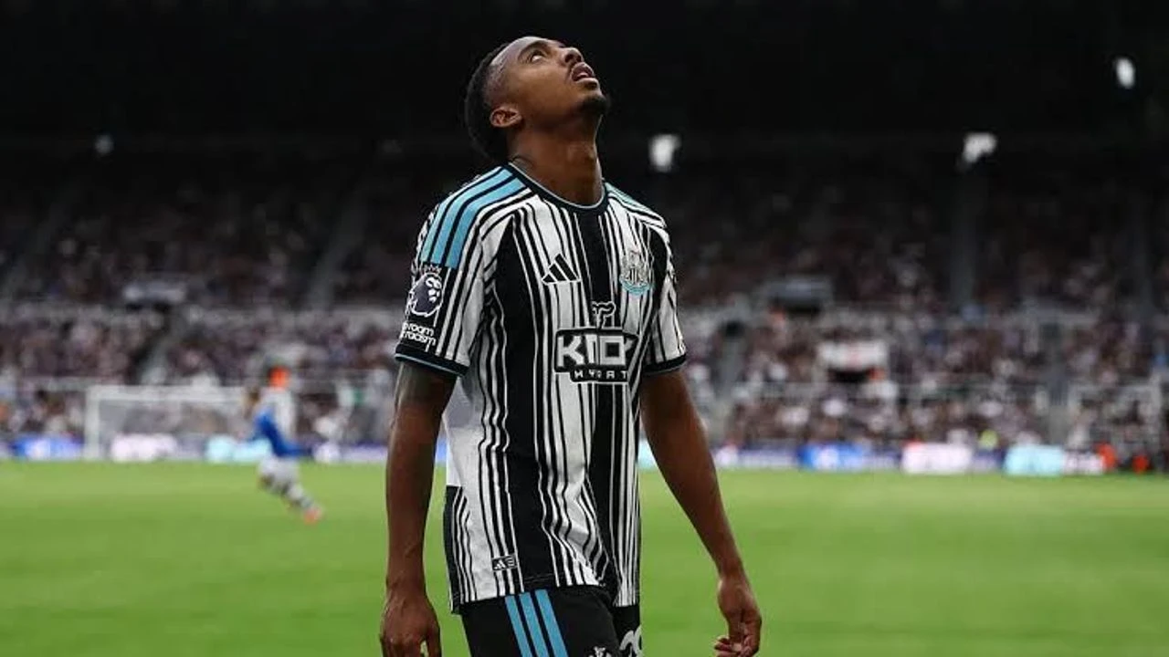 Joe Willock Beşiktaş’a transfer olacak mı, Serdal Adalı ocak ayı için ne dedi?