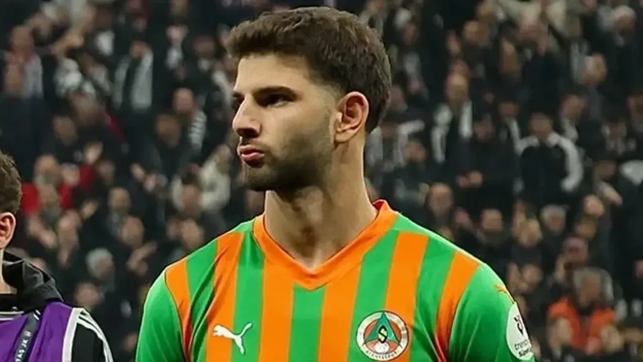 Ümit Akdağ Kimdir, Kaç Yaşında, Hangi Takımda Oynuyor ve Fenerbahçe'ye Gelecek mi?