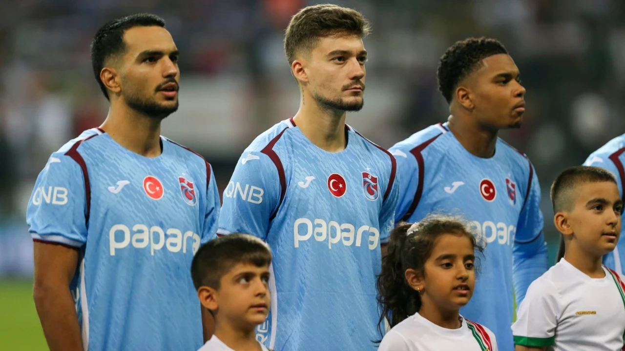Trabzonspor sil baştan değişti: 15 oyuncu geldi, 23 kişi gitti