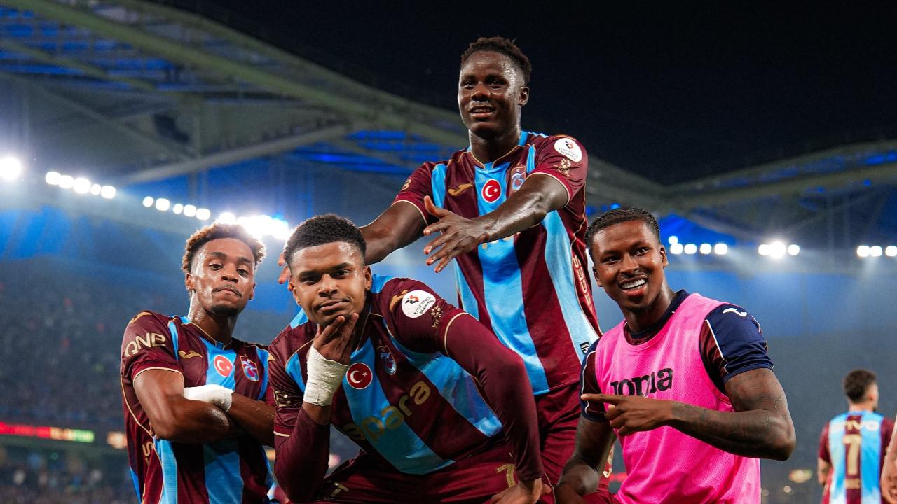 Galatasaray Trabzon’da Dağıldı! Skor Tabelası Görenleri Şaşırttı