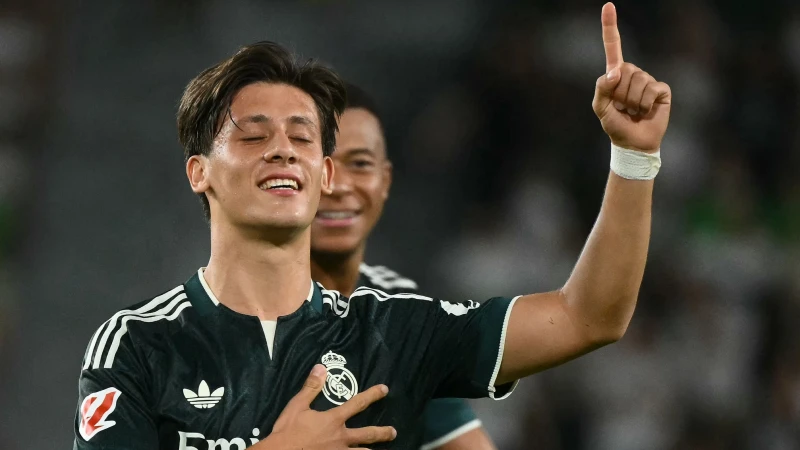 Real Madrid'in en iyisi Arda Güler seçildi