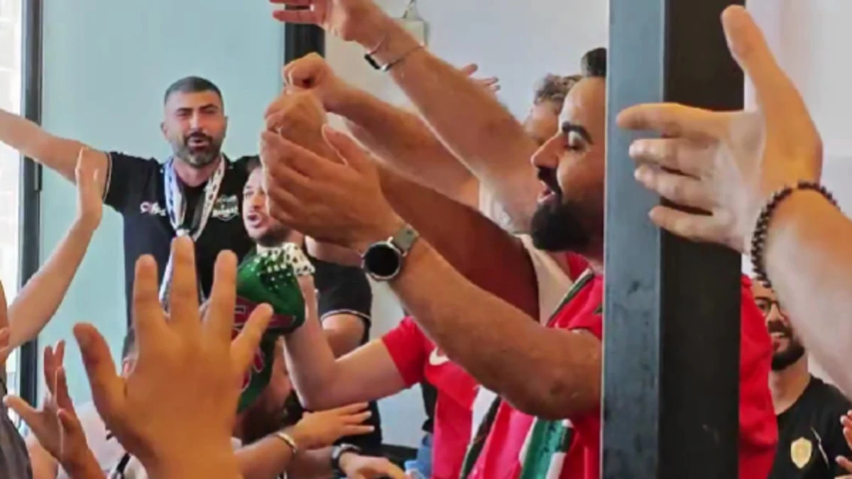 Amed Sportif Faaliyetler ve Beşiktaş taraftarları, birlikte ciğer yedi